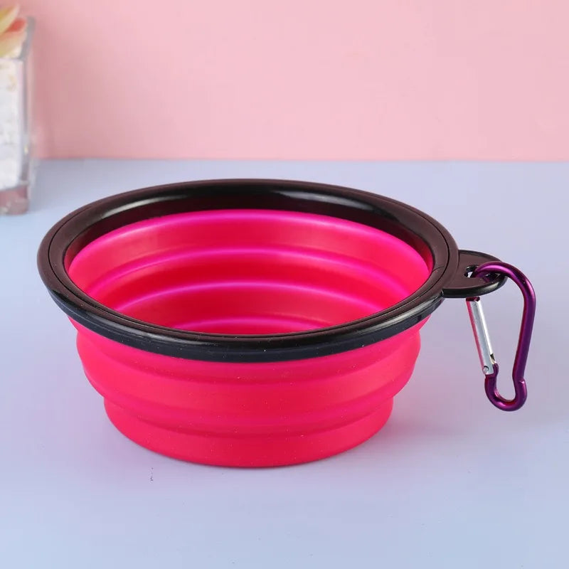 Pet Travel Bowl – Lightweight Foldable Silicone Feeder