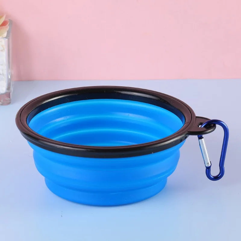 Pet Travel Bowl – Lightweight Foldable Silicone Feeder
