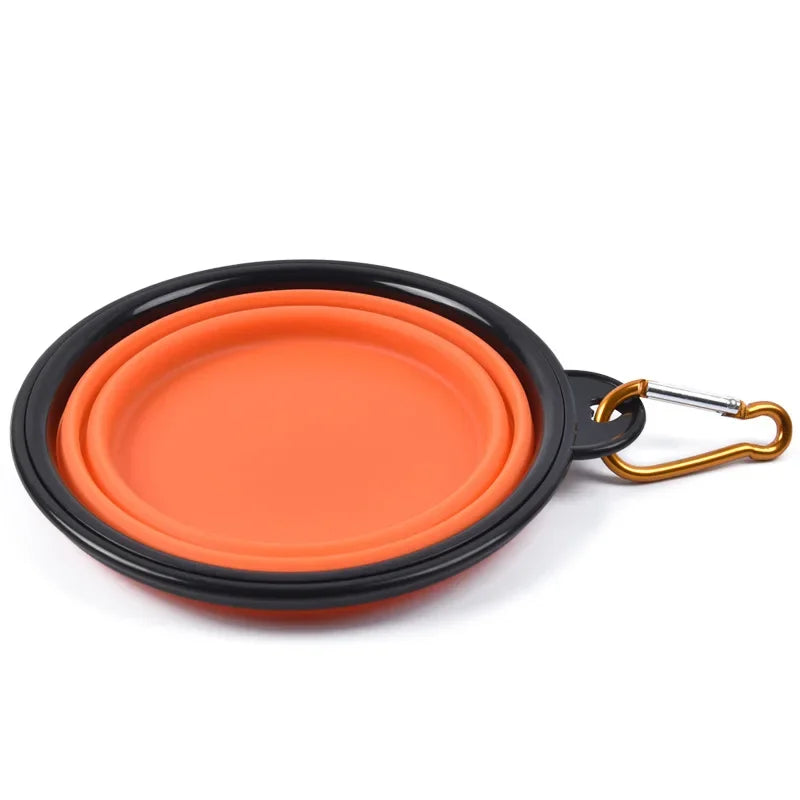 Pet Travel Bowl – Lightweight Foldable Silicone Feeder