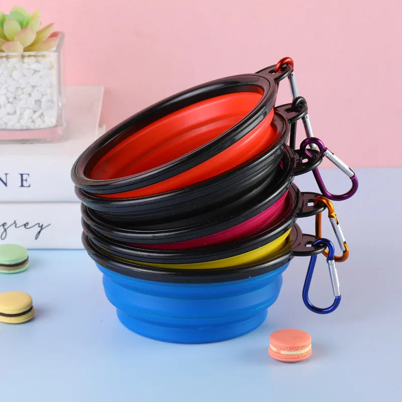 Pet Travel Bowl – Lightweight Foldable Silicone Feeder